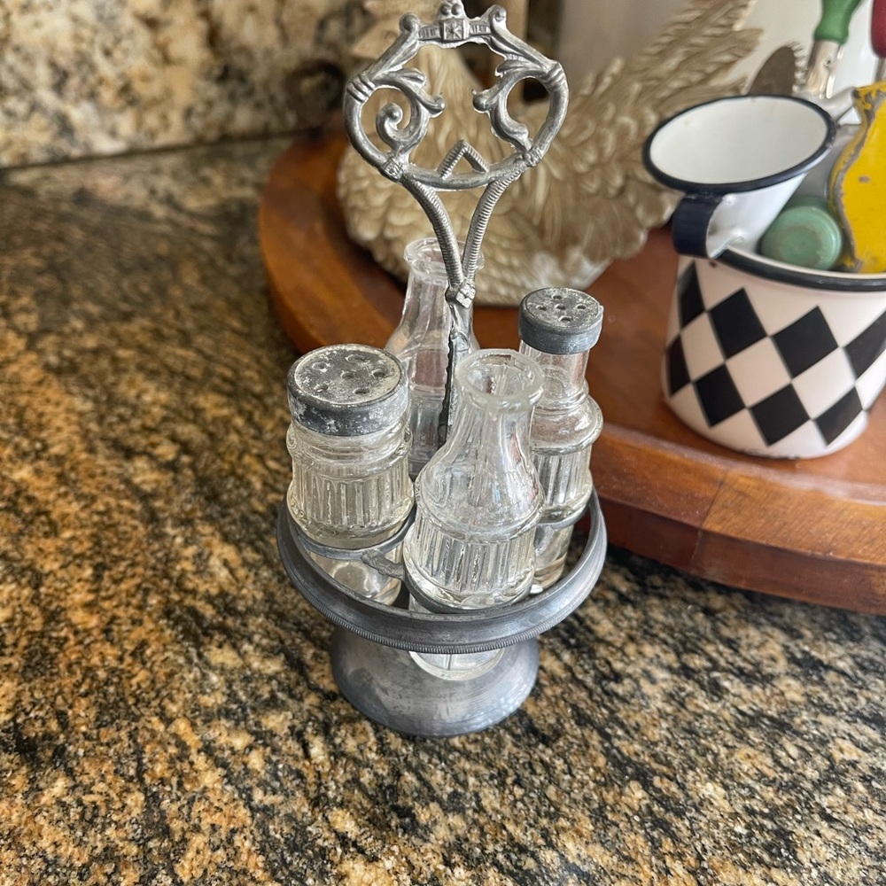 Vintage Miniature Cruet Set In Silver & Glass Detail